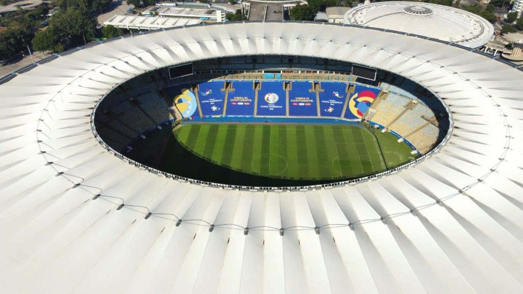 Vasco abandons the match at the Maracana, but promises to "fight";  Flamingo defends itself