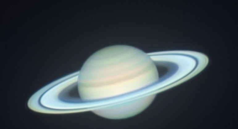 Amateur Photographer Sets Impressive Record for Saturn - News