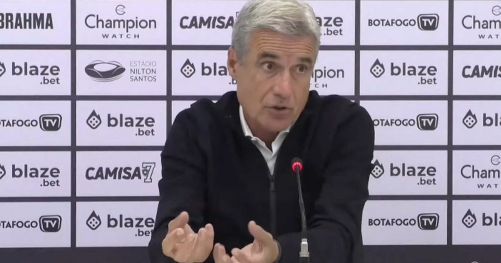 Luis Castro admits to worrying about Botafogo’s set-ball
