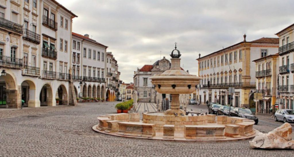 Meeting: Women in Art, Science and Technology 2022 – Evora, September 12-17.