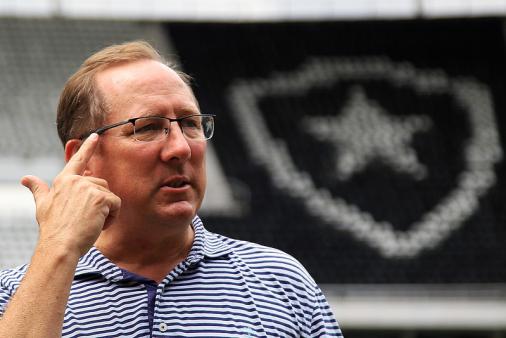 Textor says he 'already spent twice as much as expected' in Botafogo and admits: 'I've hired players I wasn't supposed to get'