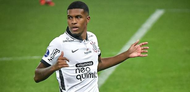 a loan from Léo Natel that could yield 7 million Rls to Corinthians;  see goals