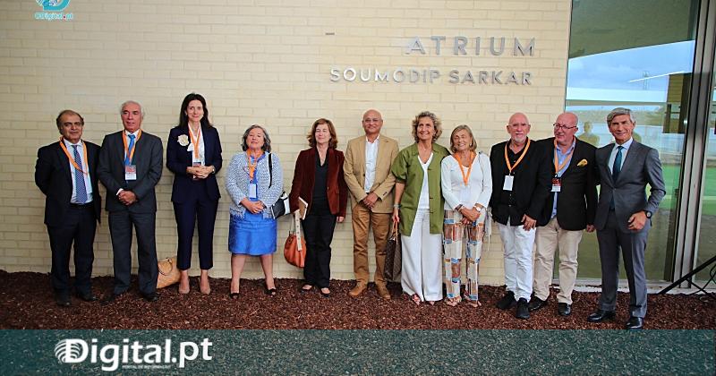 The Alentejo Science and Technology Park has opened a new center.  look at the pictures