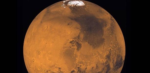See the first pictures of Mars taken by James Webb