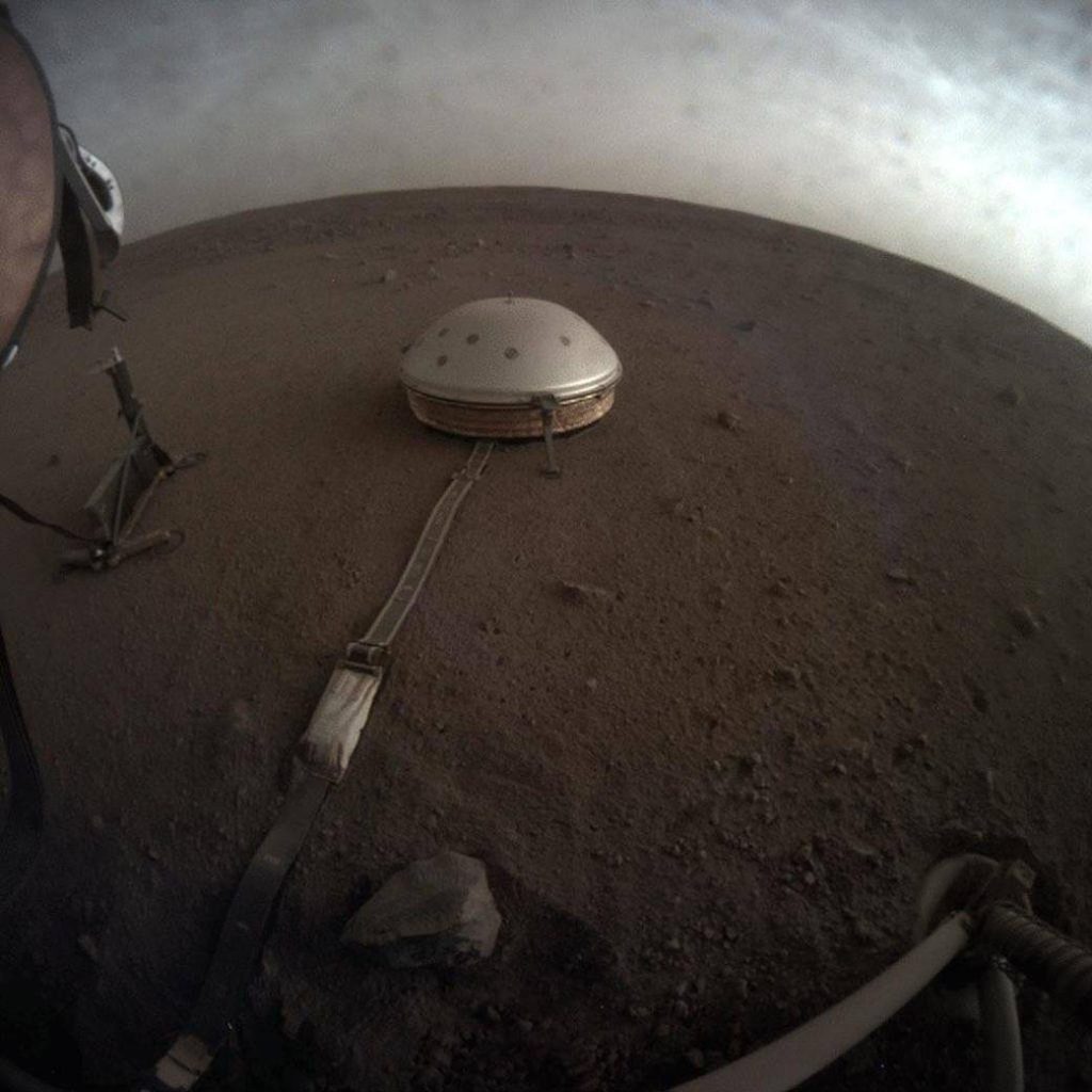 Listen to a meteor hit the surface of Mars in a NASA recording
