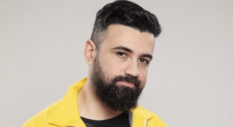 Bruno Talamo is the first to be eliminated from A Fazenda 14 with 15.69% of the vote - A Fazenda 14