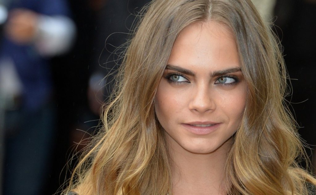 Cara Delevingne was spotted in an awkward situation in the US and fans worried;  Intervention Family Plans Model