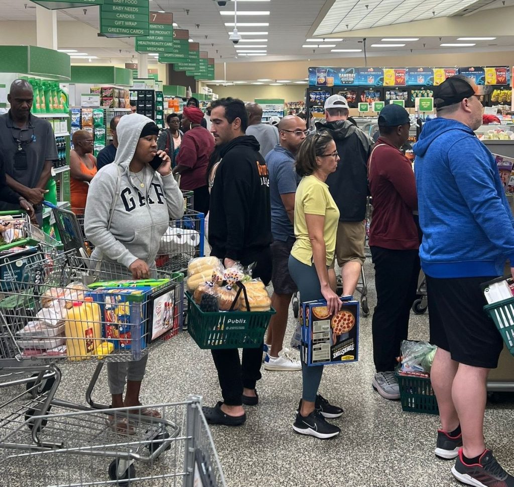 Hurricane Ian: Brazilians in Florida stock up on groceries and face queues at the supermarket |  Paraiba