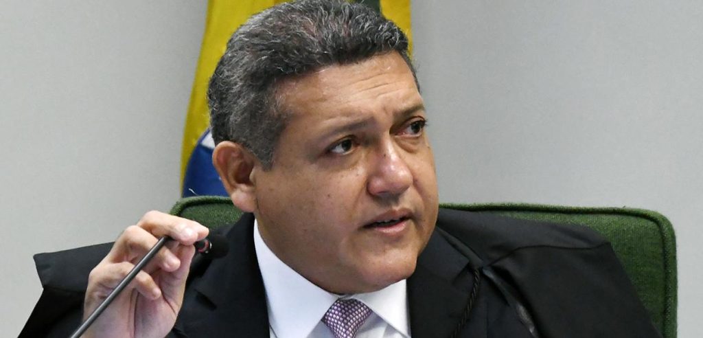 Lawyer who traveled on a plane with Nunes Marques earned millions with decisions by STF Minister