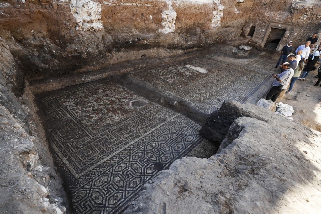 1,600-year-old Roman mosaic found in former Syrian opposition stronghold |  Globalism