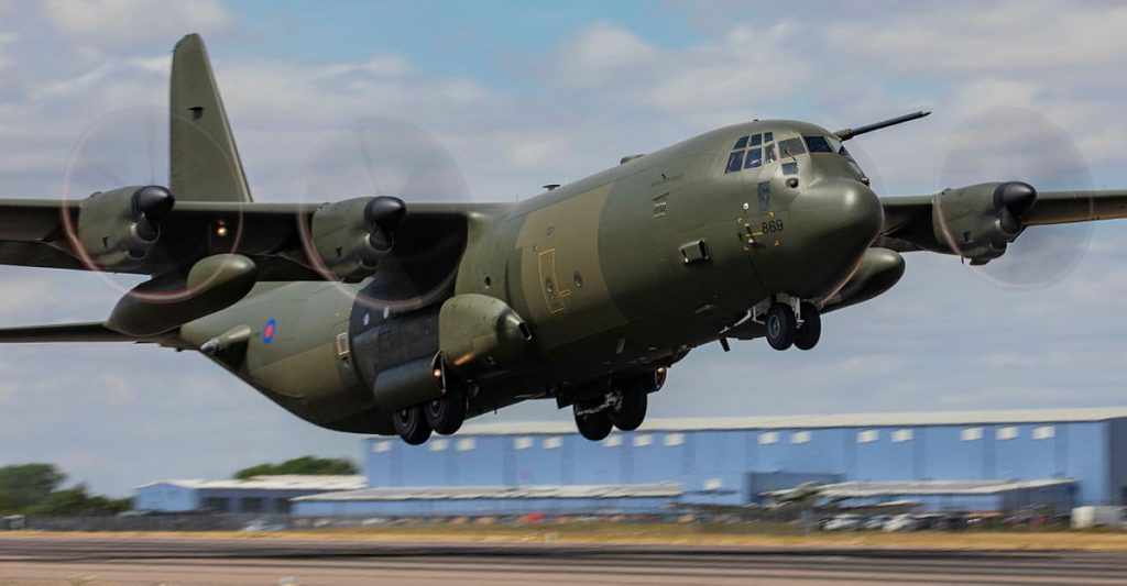 The United Kingdom is putting its C-130J aircraft up for sale - Cavoc Brazil