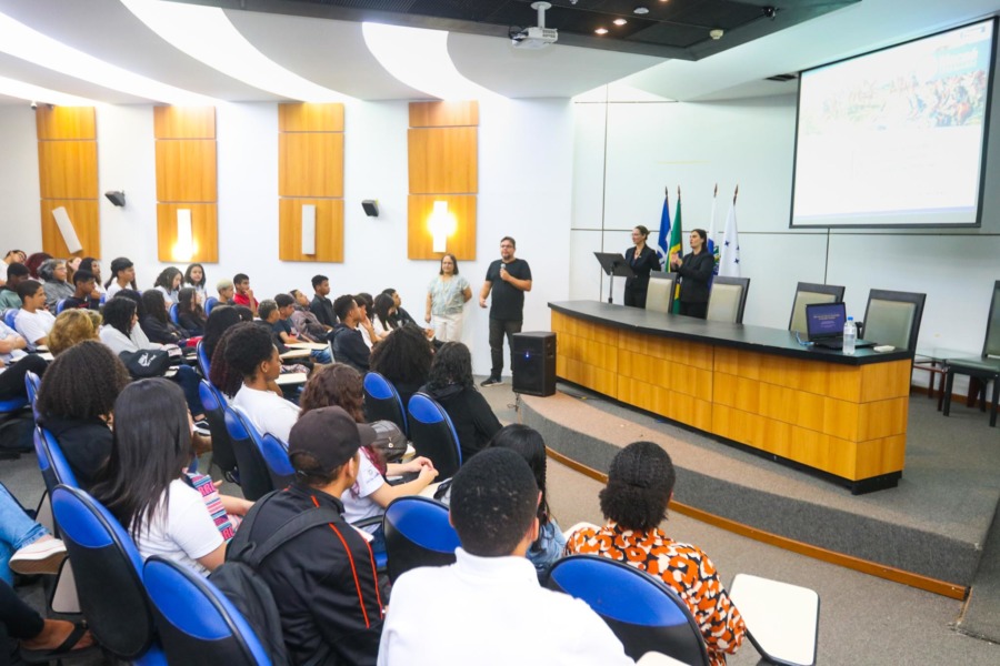 Macaé promotes the first edition of the Innovation, Science and Technology Journey with a lecture at City Hall - daily click