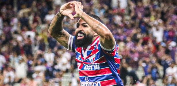 Fortaleza Coritiba wins the calm and touches the G8