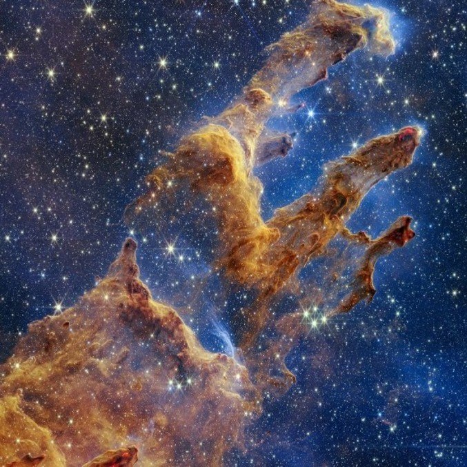 The James Webb Telescope takes stunning new photos of the iconic nebula