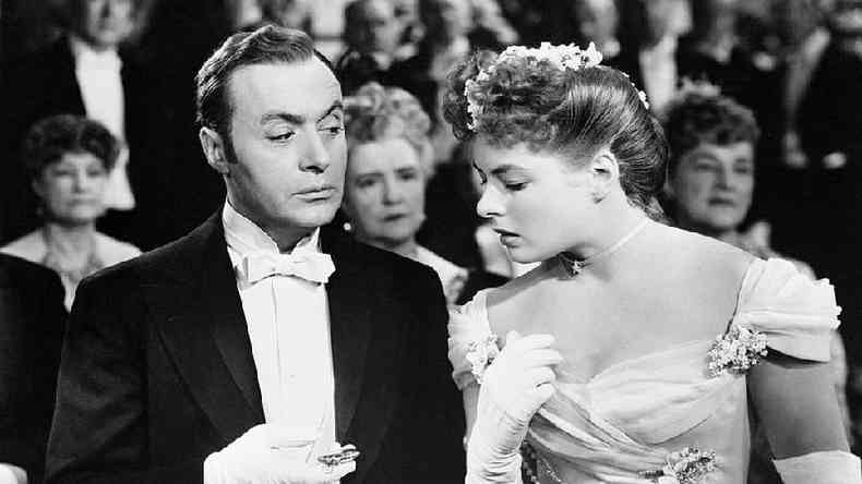 Charles Boyer and Ingrid Bergman in a scene from Gaslight