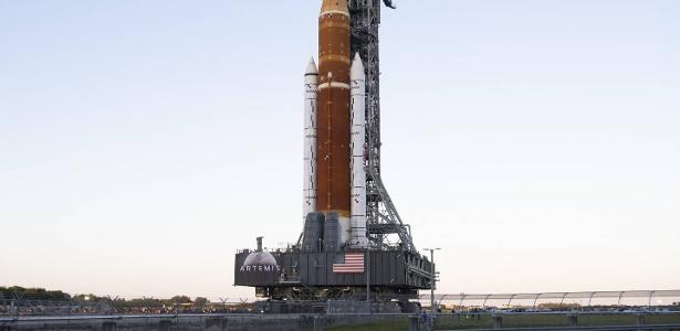 How do you watch NASA’s mission to the moon this morning