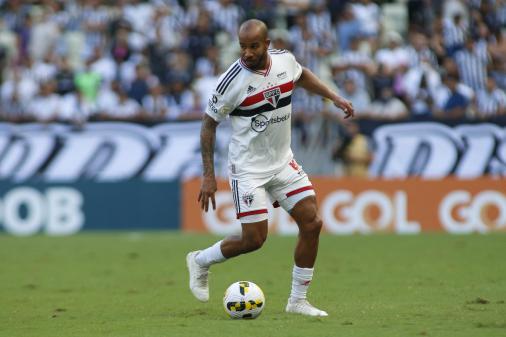 Santos dreams of a duo from Sao Paulo and could include "carrier" Lednilson