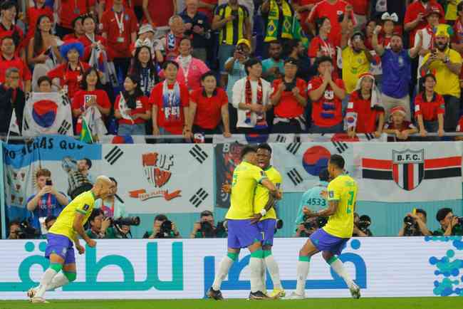 Pictures of the duel between Brazil and South Korea, for the round of 16 of the World Cup in Qatar, in Est