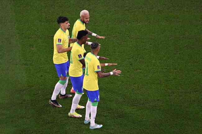 Pictures of the duel between Brazil and South Korea, for the round of 16 of the World Cup in Qatar, in Est