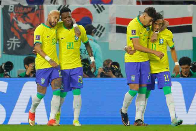 Pictures of the duel between Brazil and South Korea, for the round of 16 of the World Cup in Qatar, in Est