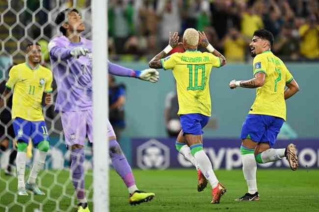 Pictures of the duel between Brazil and South Korea, for the round of 16 of the World Cup in Qatar, in Est