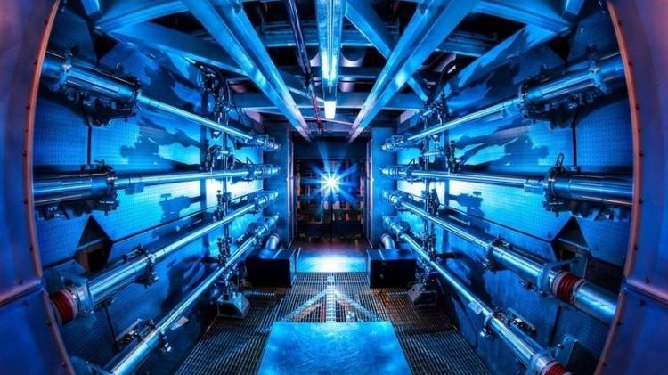 The laboratory in California has the most powerful laser system in the world - LLNL - LLNL