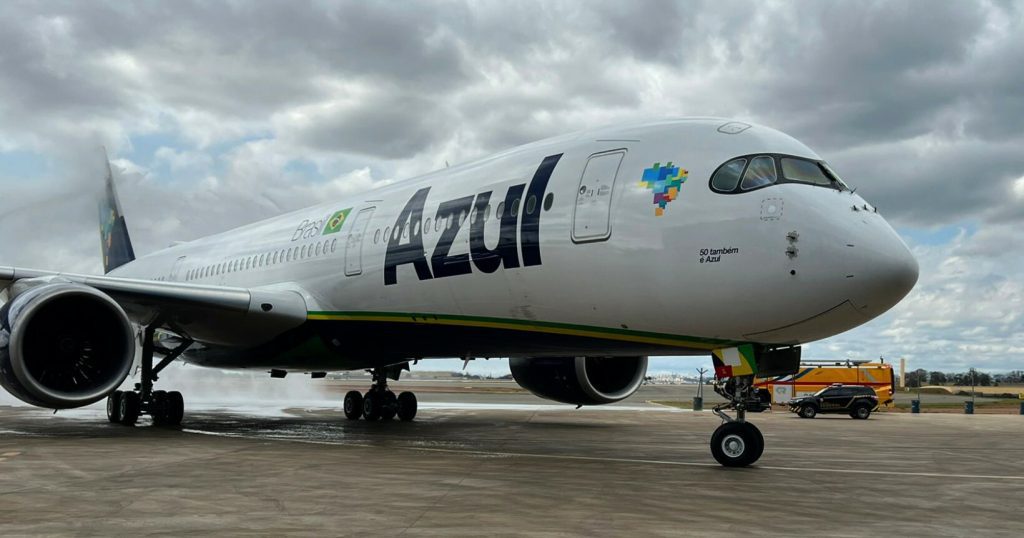 took off!  Azul makes the first flight of the largest aircraft in its fleet