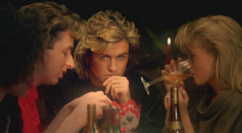 Taylor Swift spends sixth week at the top of the UK Singles Chart with ...