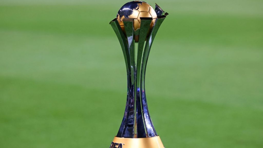 The Club World Cup will have a version similar to the World Cup, with 32 teams, in 2025